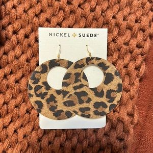 Nickel & Suede leopard leather novas